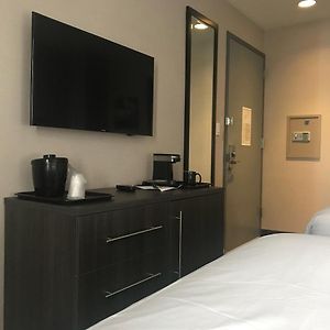 King Room Mobility accessible